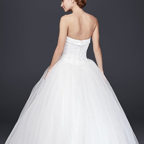 David's Bridal White Tulle Wedding Dress With Beaded Satin Bodice Size 16 - Picture 12 of 12